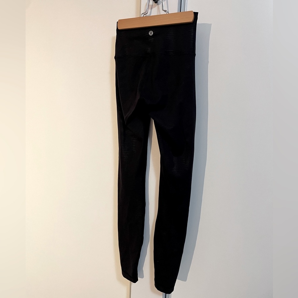 Lululemon Wonder Train Foil Pattern Black Leggings Size 2